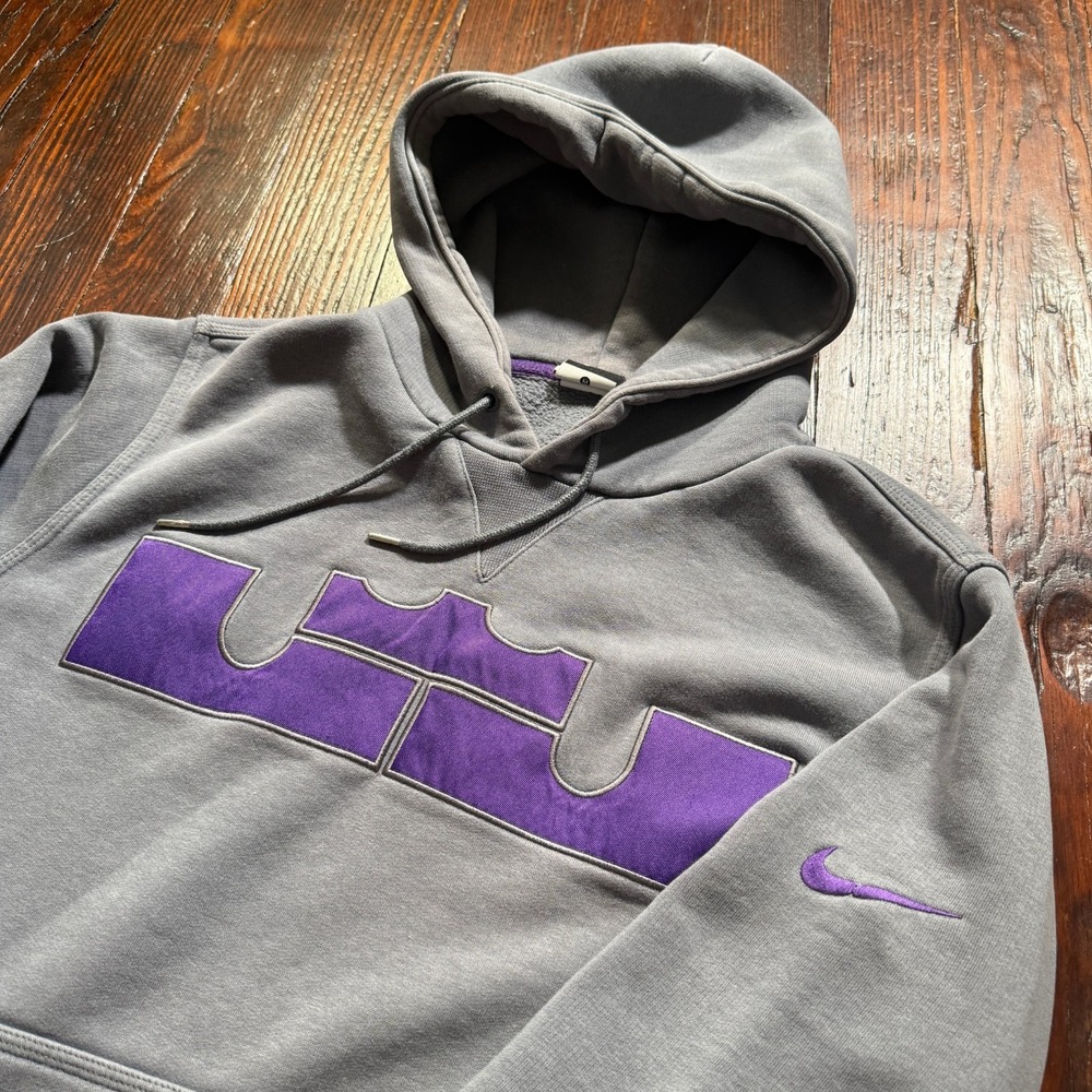 Nike Lebron James Hoodie Mens‎ M Gray Purple King Crown Logo Y2K NBA